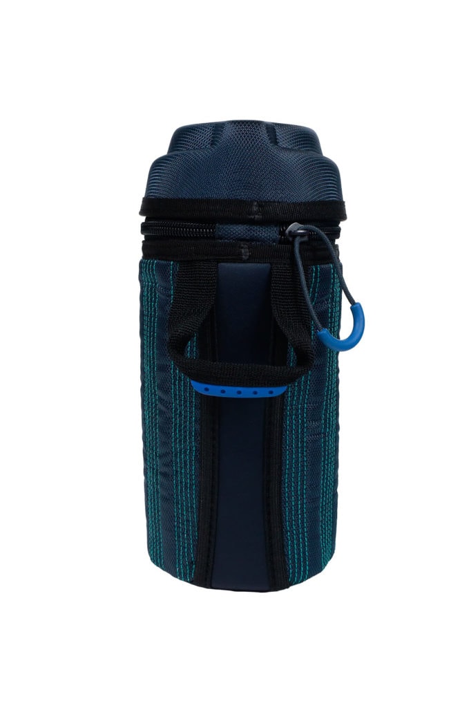 32oz insulated BLUE_SleeveBackClosed 682x1024