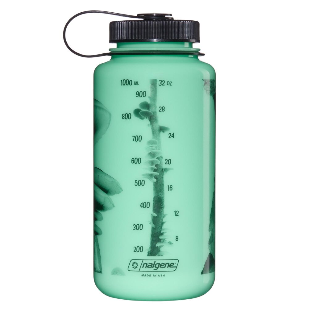 32oz WM Glow_Black Mushrooms_Grads 1024x1024